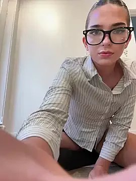 Freechat 19whitebunny on StripChat