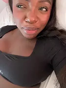 Group alissradiante1 on StripChat