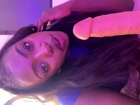 Group alissradiante1 on StripChat