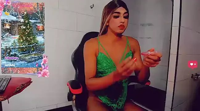 Amanda_Cax on StripChat 