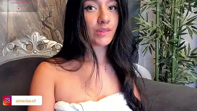 anne_Lee on StripChat 