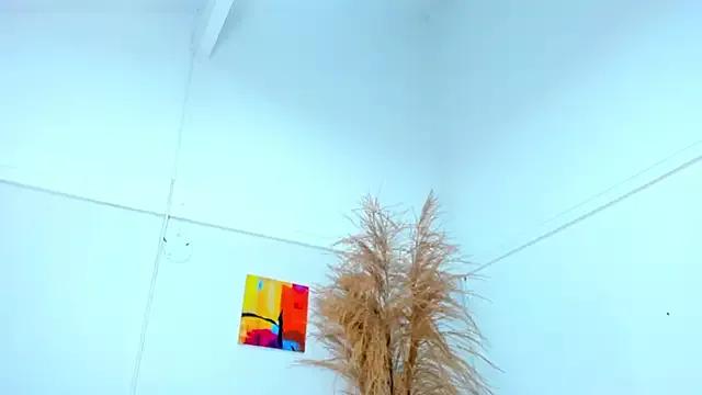 AnnieSofiia on StripChat 