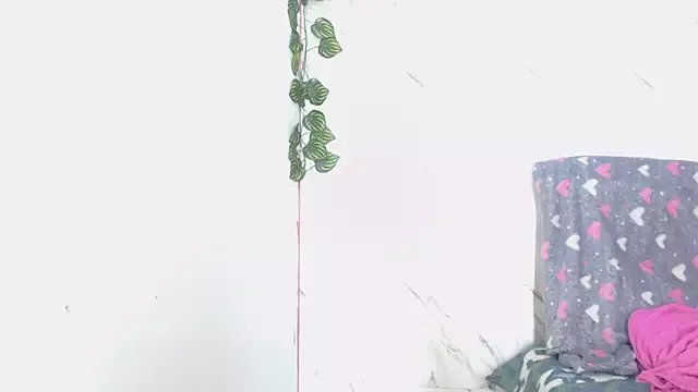 Freechat avaleri_cherry on StripChat