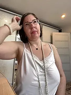 Freechat B_Bonya_m on StripChat