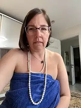 Freechat B_Bonya_m on StripChat