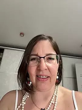 Freechat B_Bonya_m on StripChat