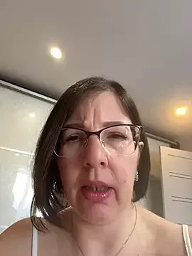 Freechat B_Bonya_m on StripChat