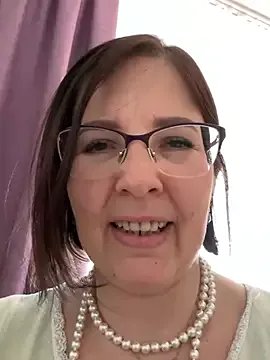 Freechat B_Bonya_m on StripChat