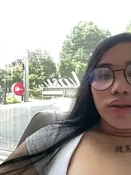 Bella__Wood on StripChat 