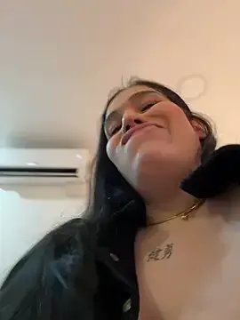 Bella__Wood on StripChat 