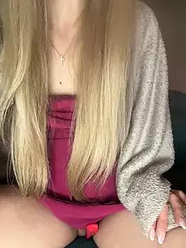 Bellalolahot on StripChat 
