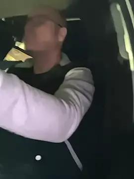 Freechat bogland33 on StripChat