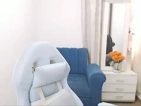 Freechat BOREAL_MOON on StripChat