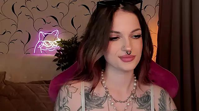 BratzieDarsie on StripChat