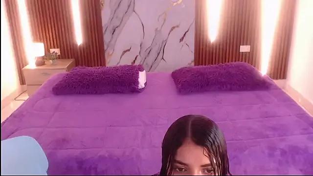 brithanny_03 — SPREAD  ASS + LICK
