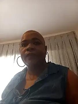 BUSTY_QUEEEN — PLEASE DADDYS HELP ME PAY MY BOYS SCHOOL