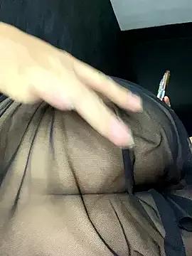 Freechat carolina31paris1 on StripChat