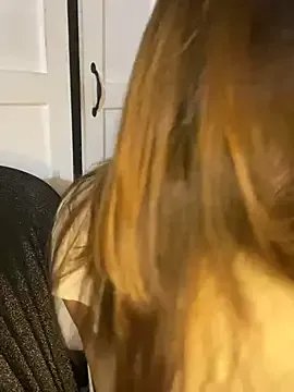 Freechat chicachocolate01 on StripChat