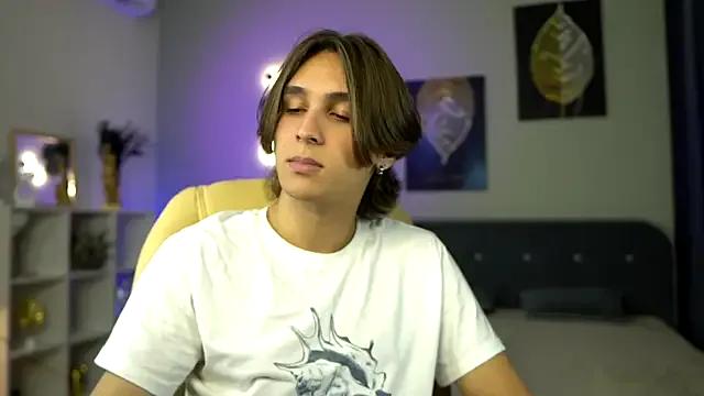 CleoStringer — HOT CUM SHOW