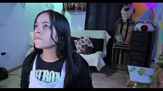 Freechat Cuttiealice on StripChat