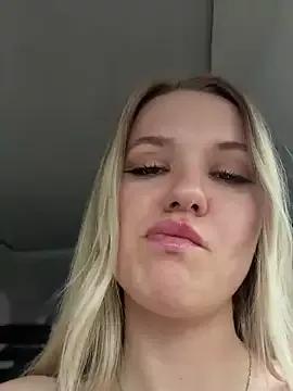 Freechat Devill_Angel_ on StripChat