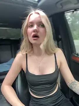 Freechat Devill_Angel_ on StripChat