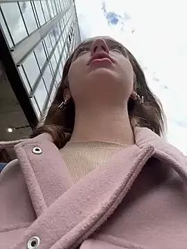 Freechat DollyTall on StripChat