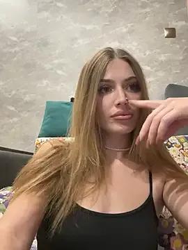 Elizabeth_Tay — Make my panties weeeet