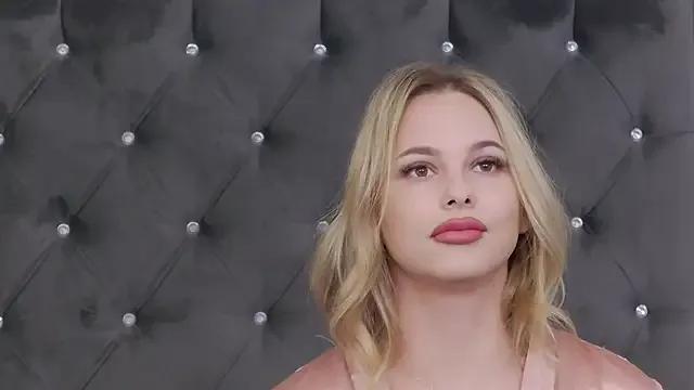 Ellsa_Jean_ — get me naked