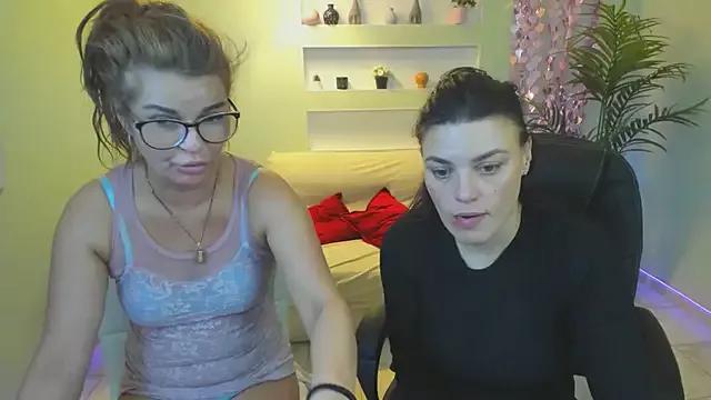 EricaAndPenelopa on StripChat
