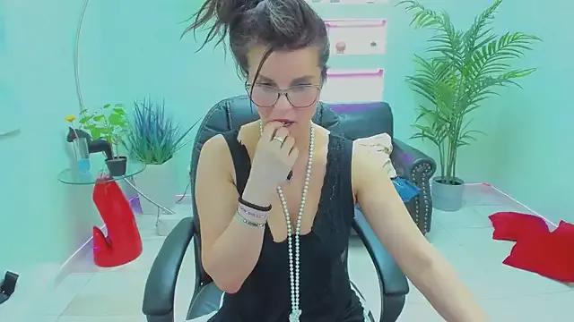 EricaAndPenelopa on StripChat