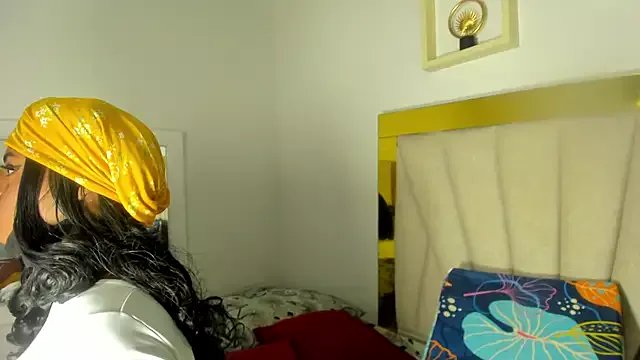 Evelonga_707 on StripChat 