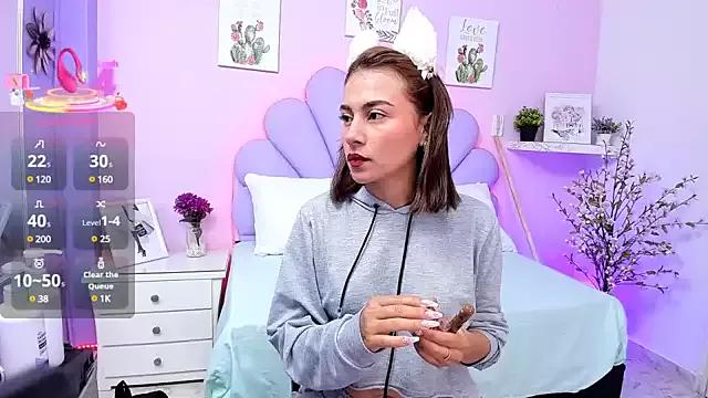 HannaPretthy — Pinching Clit 