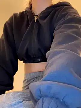 Freechat Holly-Glamour on StripChat