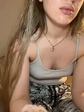 Freechat Holly-Glamour on StripChat