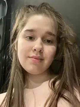 Freechat HornyGirlH on StripChat