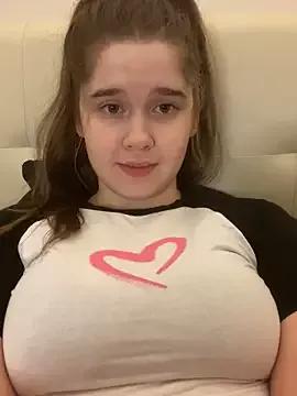 Freechat HornyGirlH on StripChat