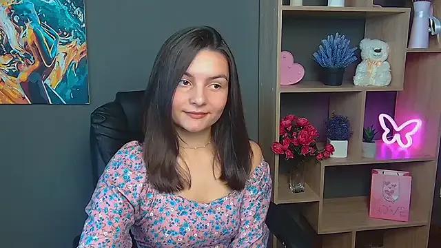 JasmineAsha — do the splits