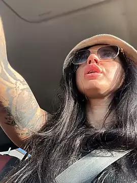 JulliaVegas on StripChat 