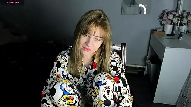 Freechat KindKristy on StripChat