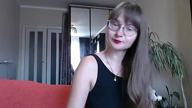 Freechat KiraGoldens on StripChat