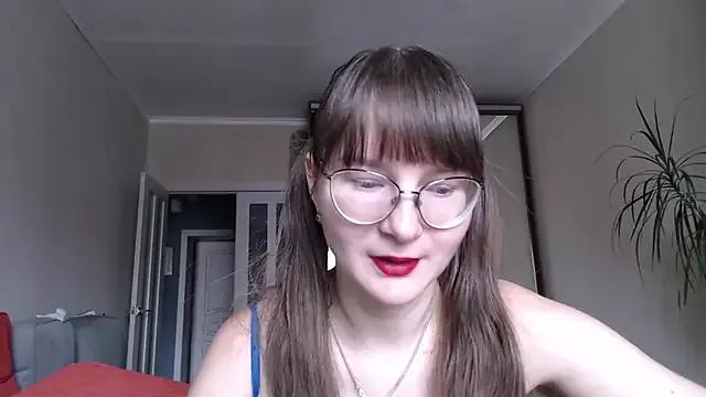 Freechat KiraGoldens on StripChat