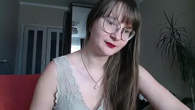 Freechat KiraGoldens on StripChat