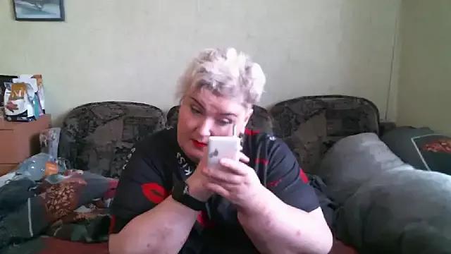 Lana555 on StripChat 
