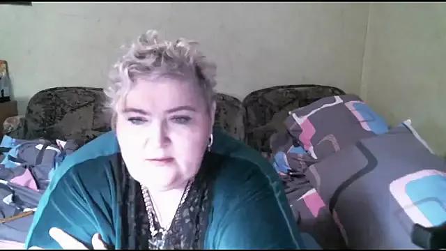 Lana555 on StripChat 