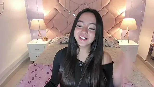 Lara_Rouss_ — mamada