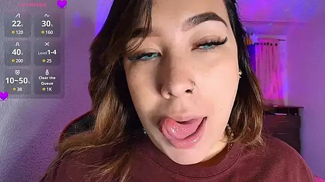 Freechat leahtemptation3 on StripChat