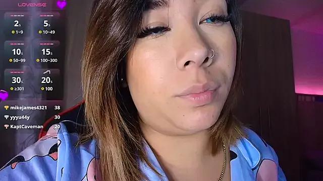 Freechat leahtemptation3 on StripChat