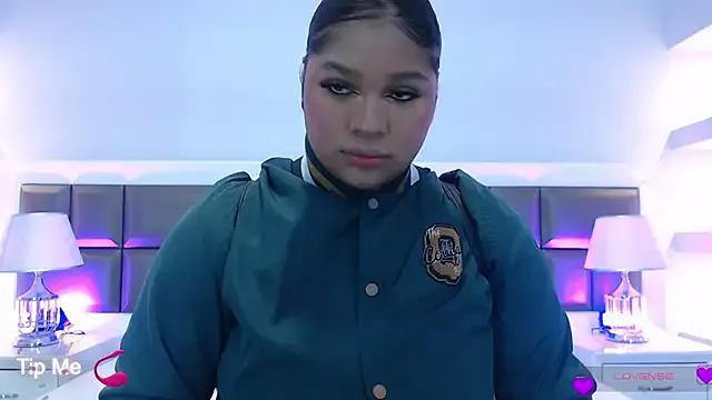 LennaEvans — shake shake my ass+oil