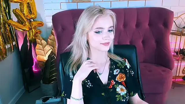 LeonaStane — Freechat on StripChat